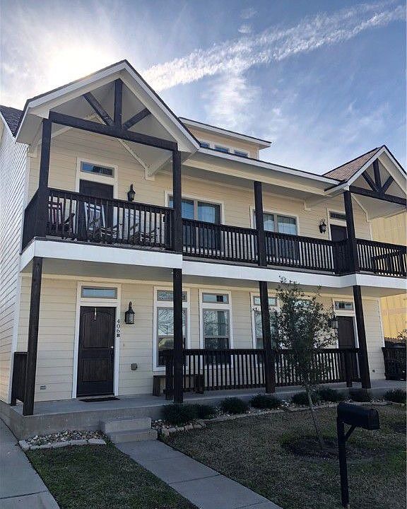 1st image of 301 Poplar St #B