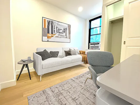 Rented by The Dermot Realty Management Company | media 25