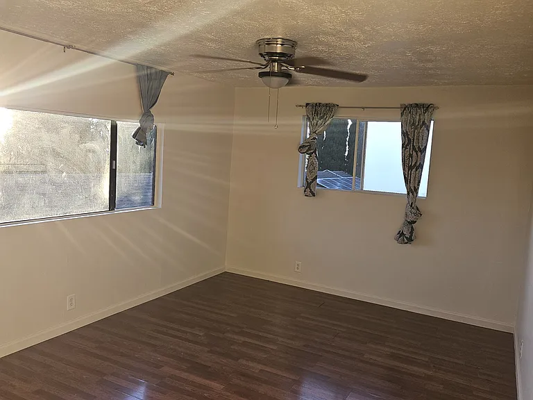 12 Upper Kimo Dr #B — Photo 2