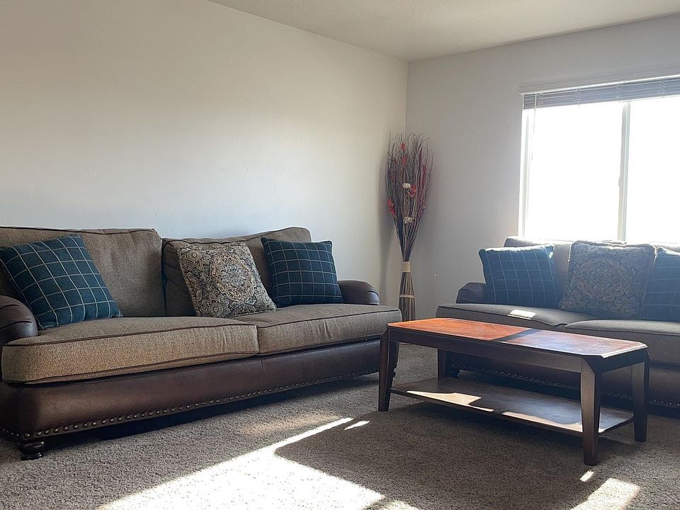 1st image of 3557 W Grassland Dr #5