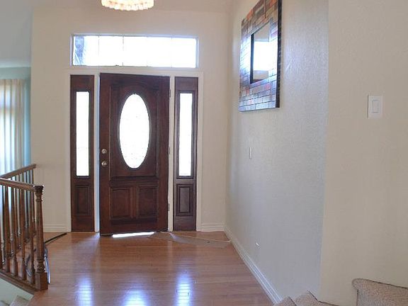 3rd image of 321 Tierra Del Sol