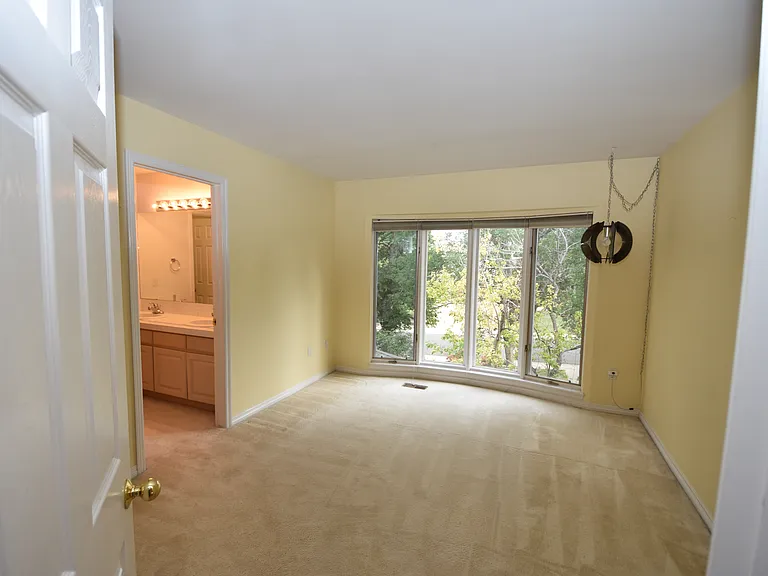 5222 Pinehurst Dr — Photo 11