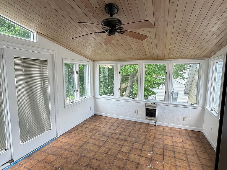 15 Linwood St #2 — Photo 6