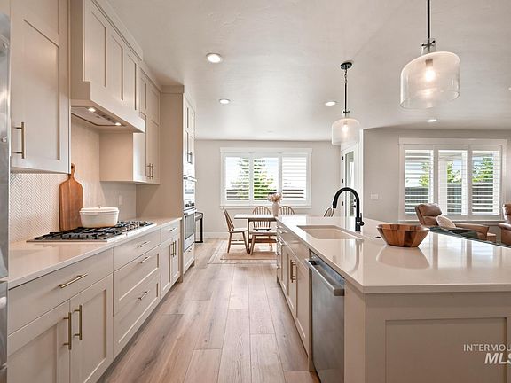 5th image of 6933 S Zenith Ave