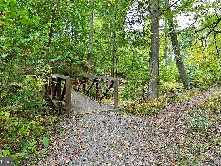 3201 Circle Hill Rd — Photo 32