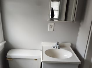 716 Hankes Ave, Aurora, IL 60505