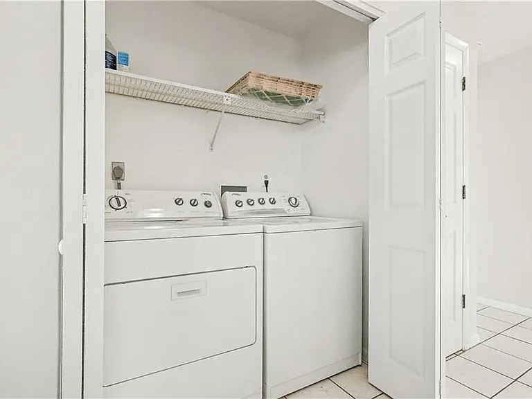 4528 SE 5th Pl #8A — Photo 16