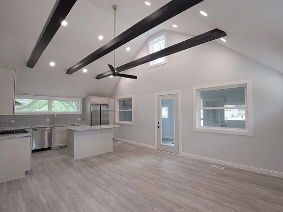 4th image of N3386 Club House Dr