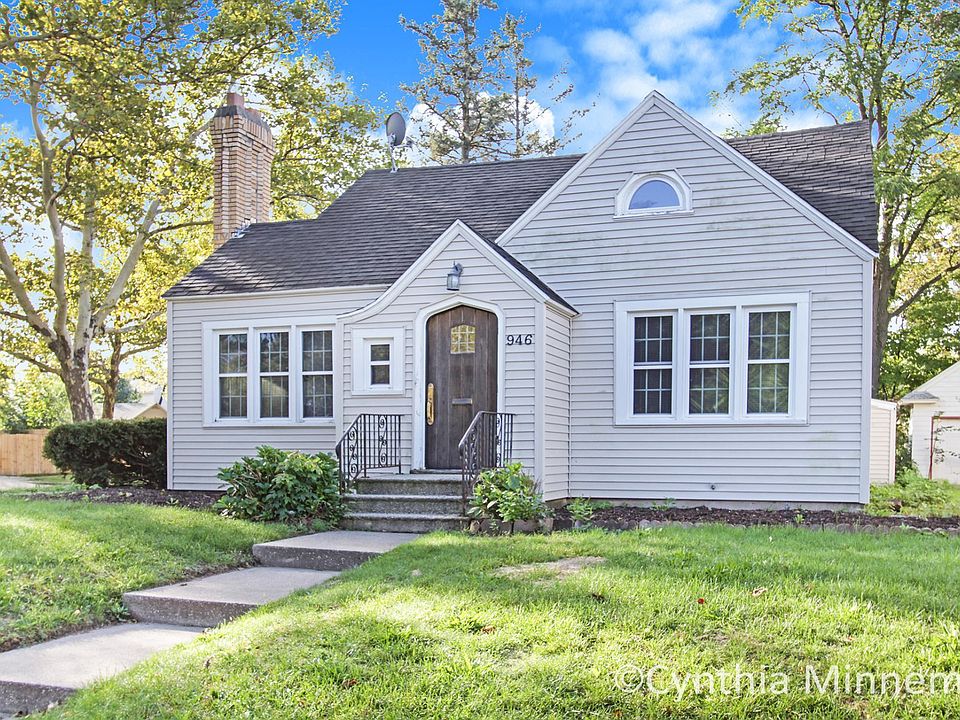 946 Ardmore St Grand Rapids