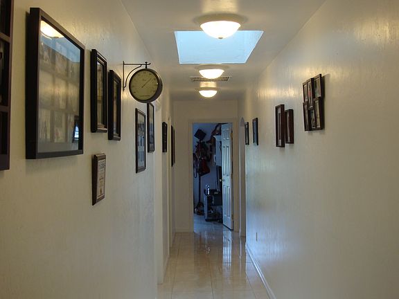 5th image of Sw Creekside Lane #206
