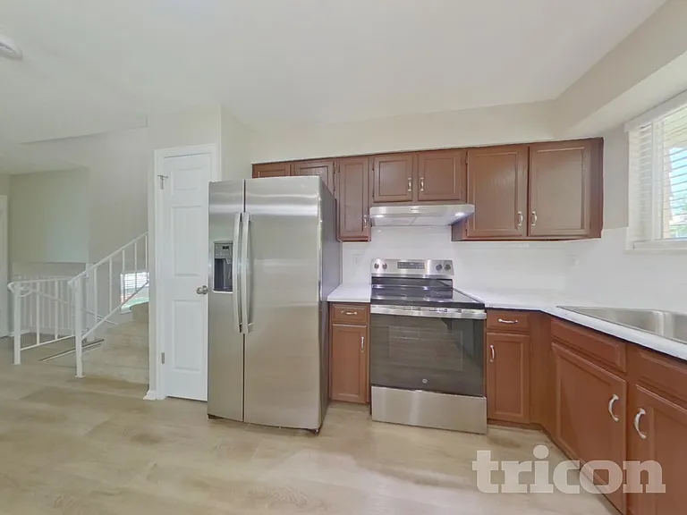 348 S 29th Ave — Photo 4