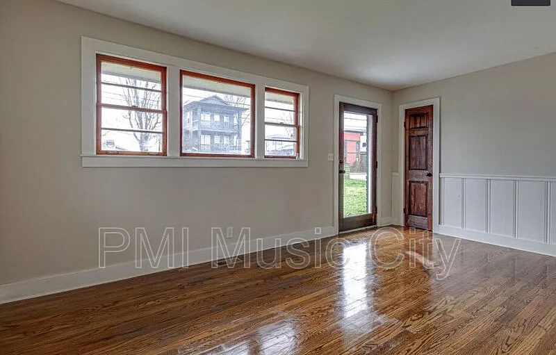2 bed, 1.0 bath, 825 sqft, $1,895 — Photo 3