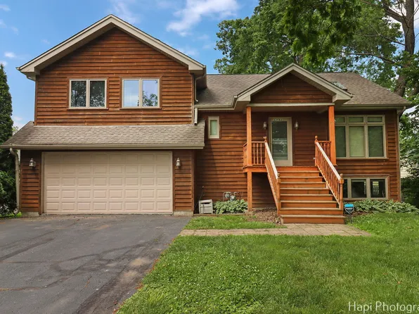 42584 N Woodbine Ave, Antioch, IL 60002