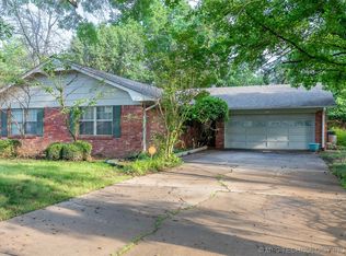 631 S Maywood Dr, Claremore, OK 74017