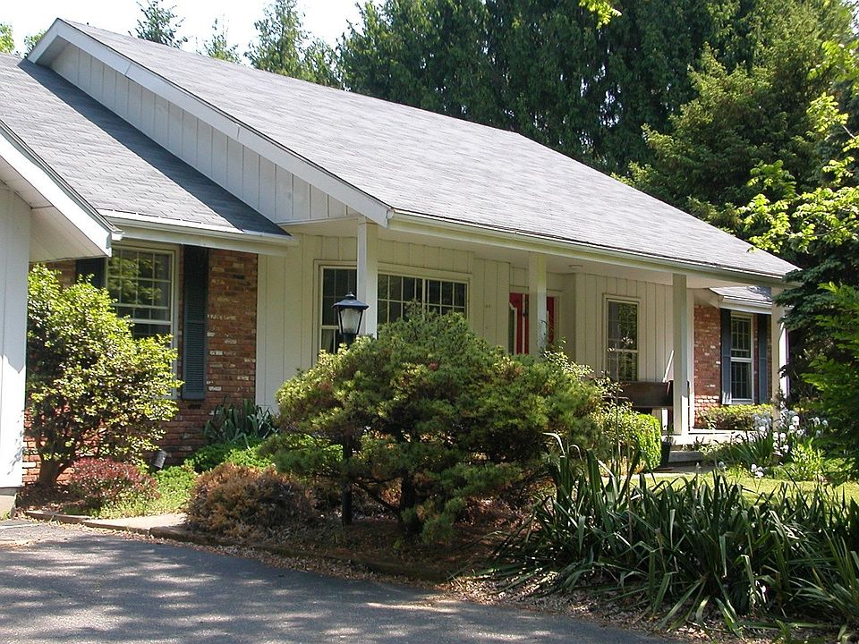 2nd image of 84 Wehrli Rd