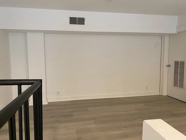 1024 Clinton St #103 — Photo 10