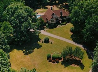 9 McIntosh Dr, Wilbraham, MA 01095