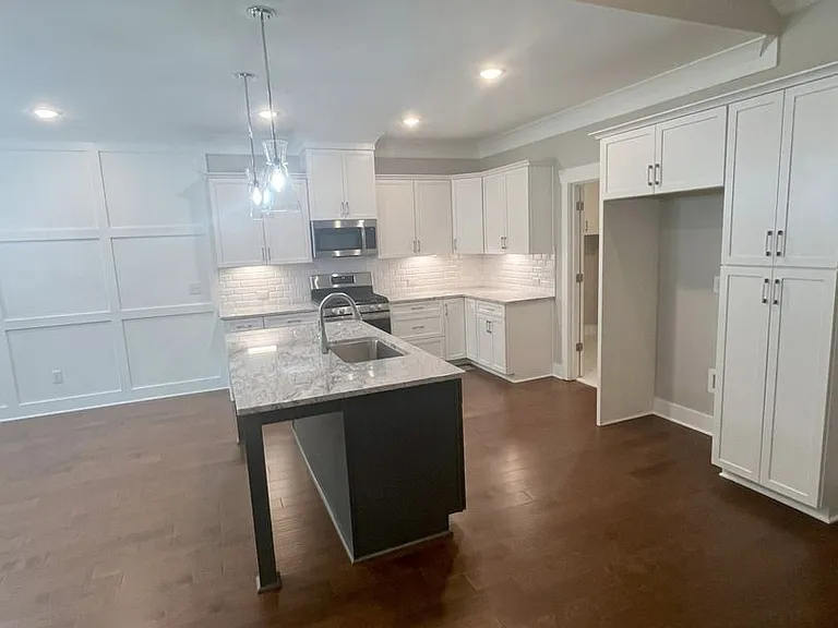 7016 Westfield Village Cir — Photo 5