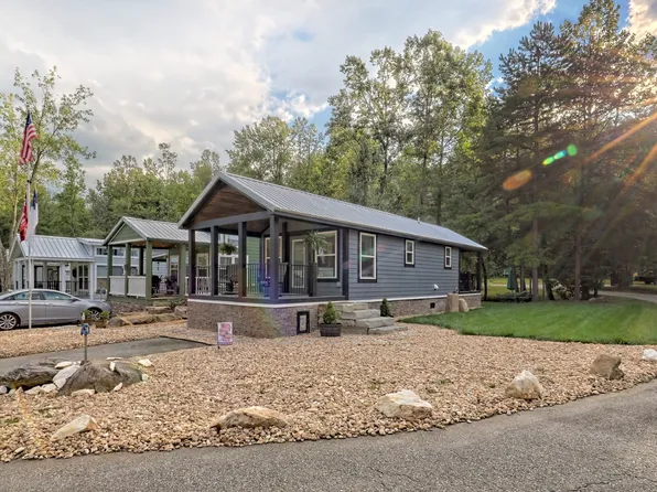 4960 Laurel Ldg #24, Clarkesville, GA 30523