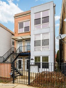 3502 W Diversey Ave #3, Chicago, IL, 60647