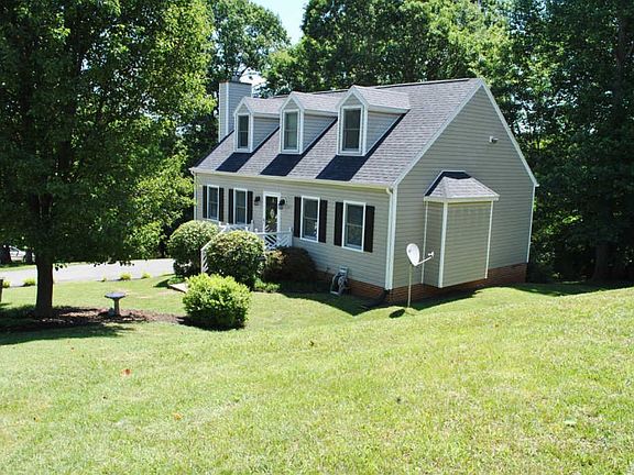 2nd image of 135 Acres Ct