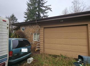 466 N Fawn Dr, Otis, OR 97368