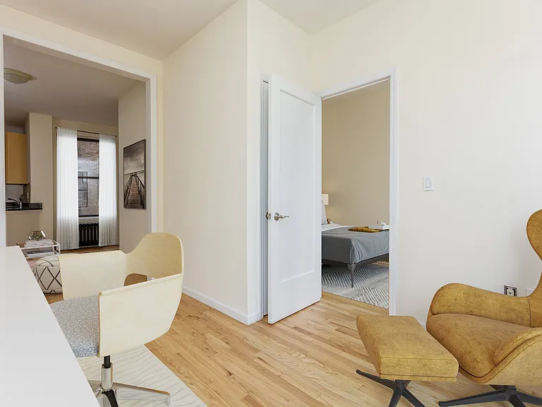18 1st Ave #7 — Photo 5
