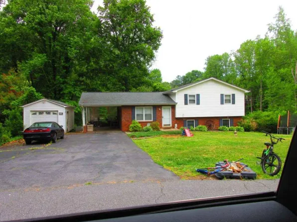 5069 W Piedmont Cir, Conover, NC 28613