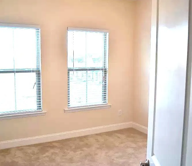 1002 Waymaker Ct — Photo 16