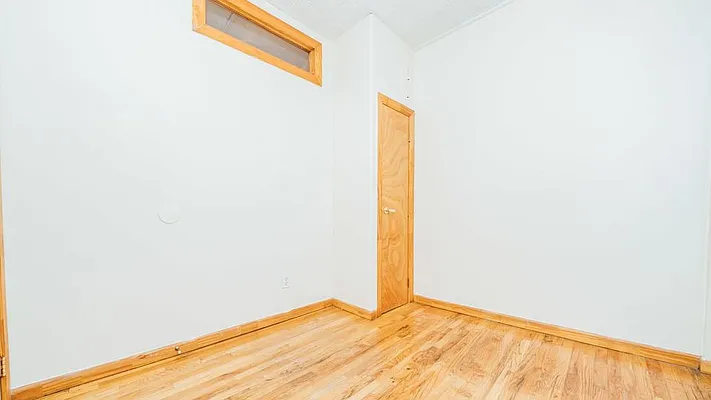 Rented by Nooklyn NYC LLC | media 17