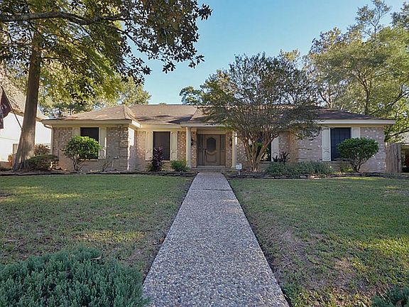 2nd image of 3711 Wildwood Ridge Dr