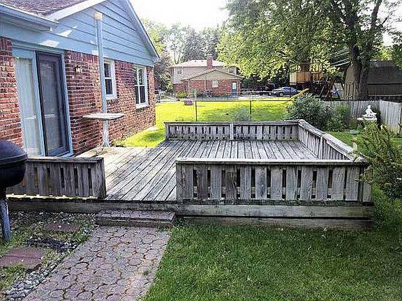 4th image of 7432 Glenfair Ct