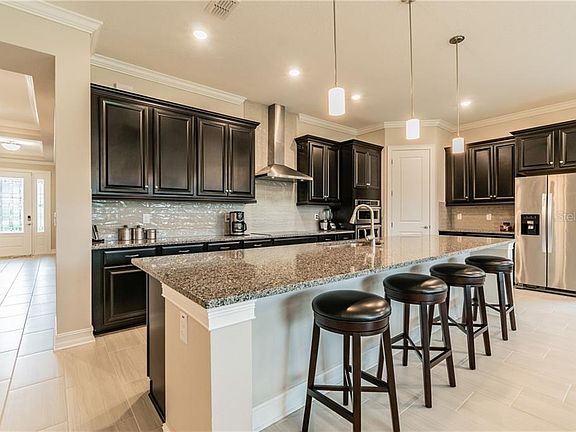 3rd image of 4809 Rolling Green Dr