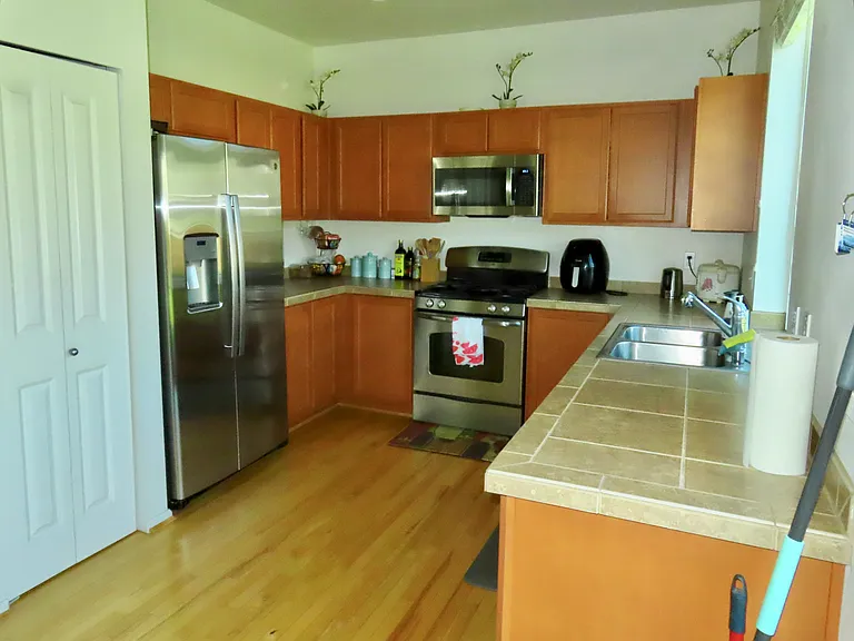 6617 Douglas Ave SE — Photo 10