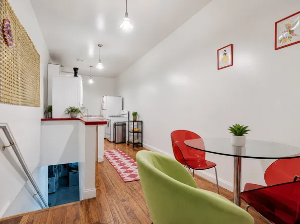 293 North 7th Street image 1 of 5