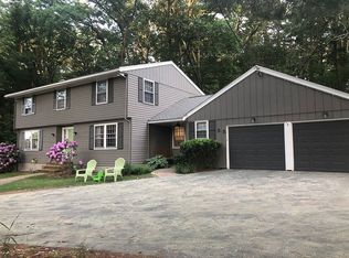 32 Larnis Rd, Framingham, MA 01701
