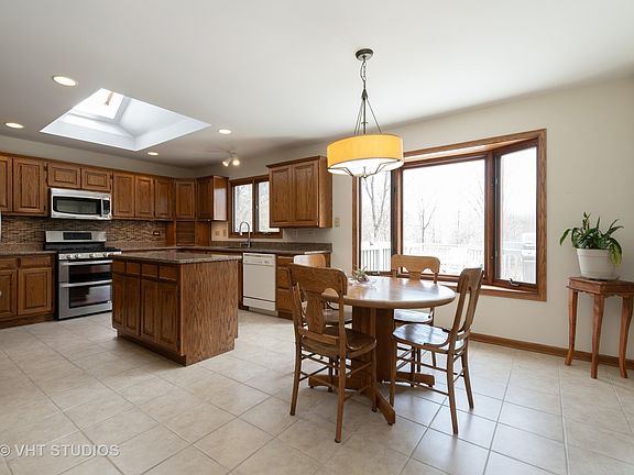 5th image of 1530 Pine Trace Ct