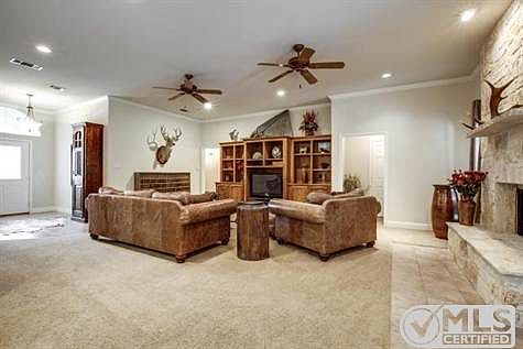 5th image of 218 Forest Creek Cir