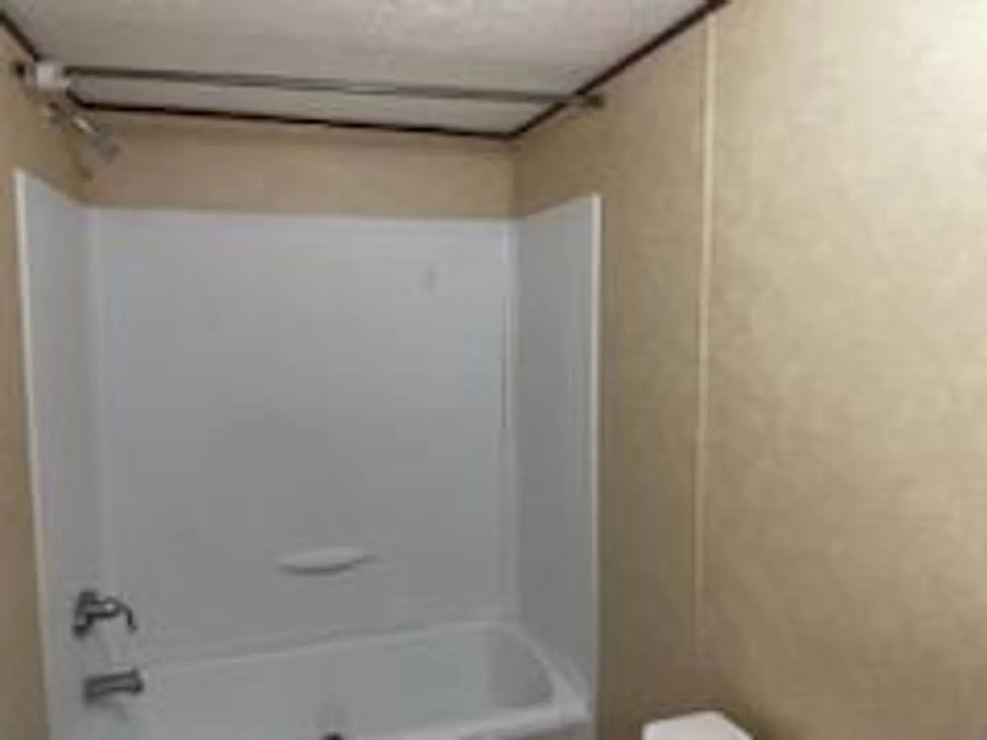 Dickinson Mobile Home Park — Photo 3