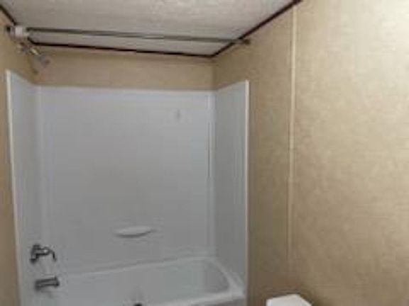 3rd image of 1000 Dickinson Mobile Home Park Lot 129