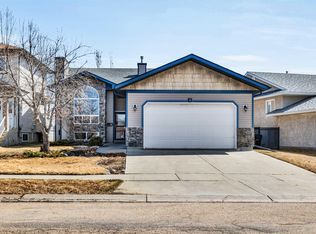 4 Birchmont Dr, Leduc, AB T9E 8G8