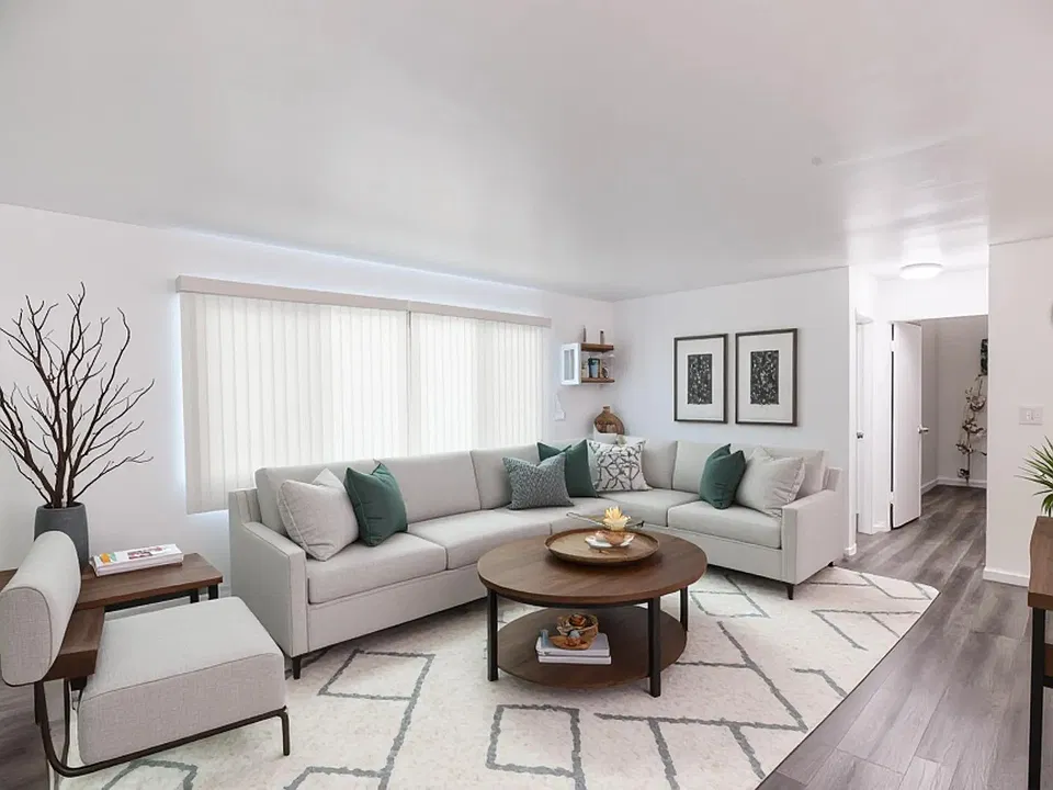 6535 Haskell Ave #102