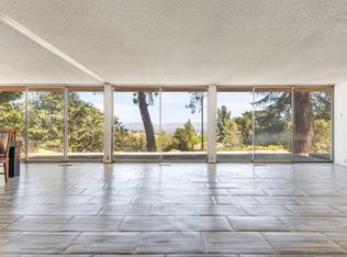 16274 Dorilee Ln, Encino, CA 91436