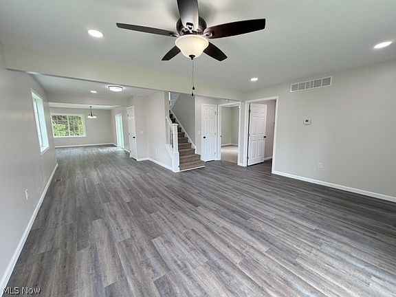 5th image of 2193 E High Ave