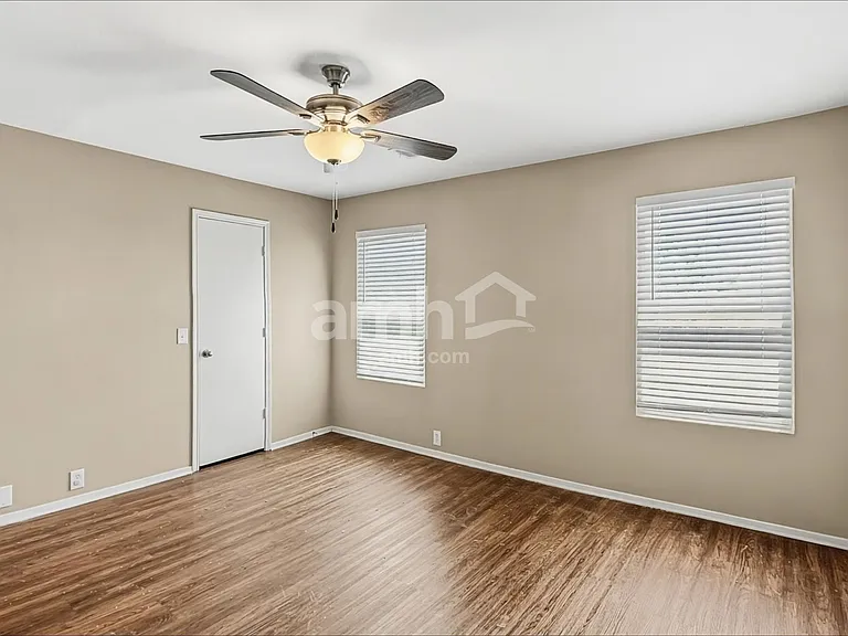 3443 Becker Glen St — Photo 8