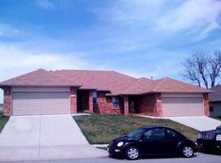 2303 W Parkview St, Ozark, MO 65721