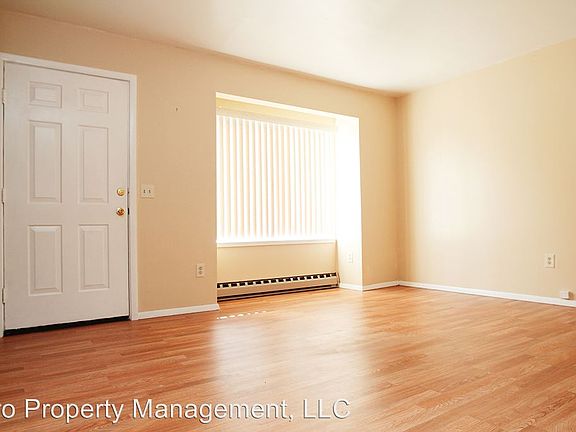 4th image of 217 Beecher Ave #A