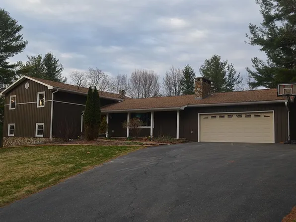 147 Hickory Knl, Deep Gap, NC 28618