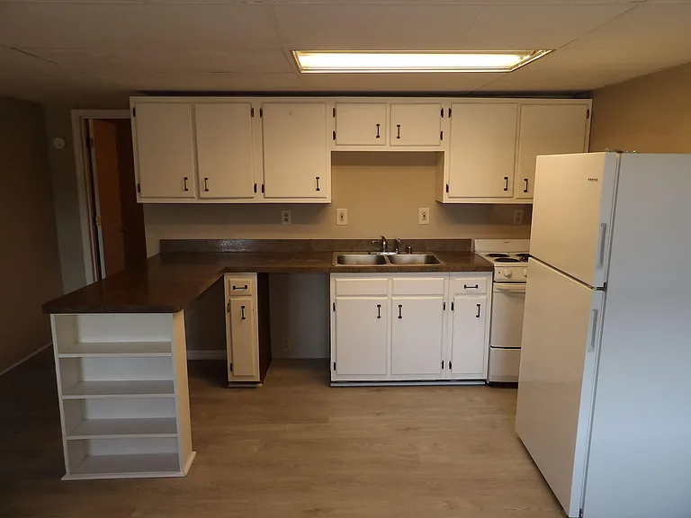 65 Ashwood Ct #8 — Photo 14