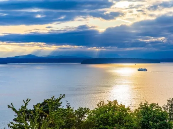 10200 47th Ave SW, Seattle, WA 98146